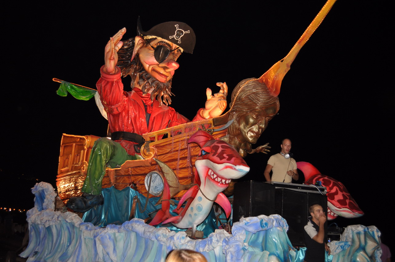 7  Naxos Carnival 2012