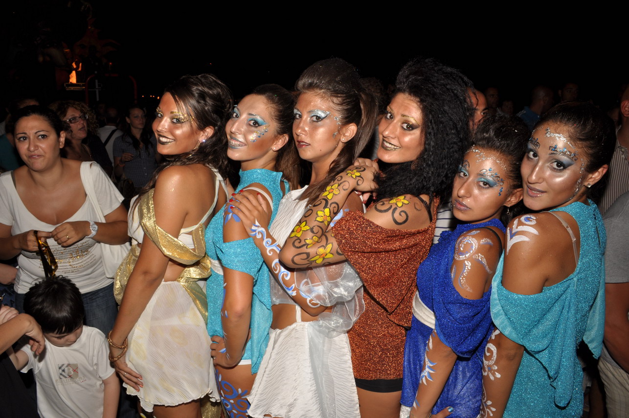 9 Naxos Carnival 2012